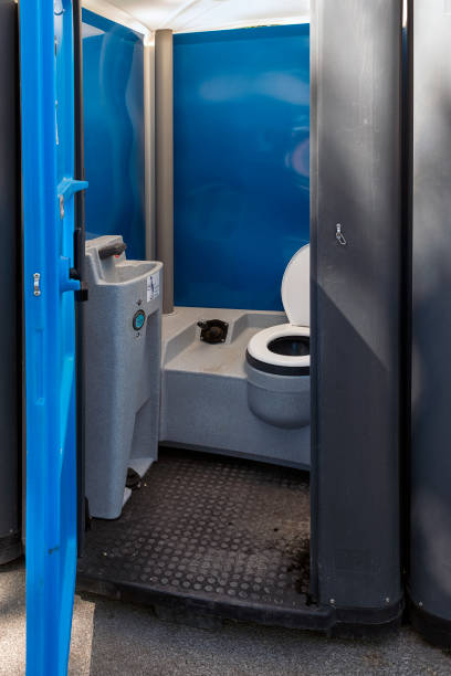 Best Affordable portable toilet rental  in Rhinelander, WI