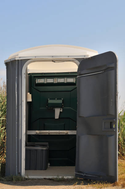 Best Wedding porta potty rental  in Rhinelander, WI